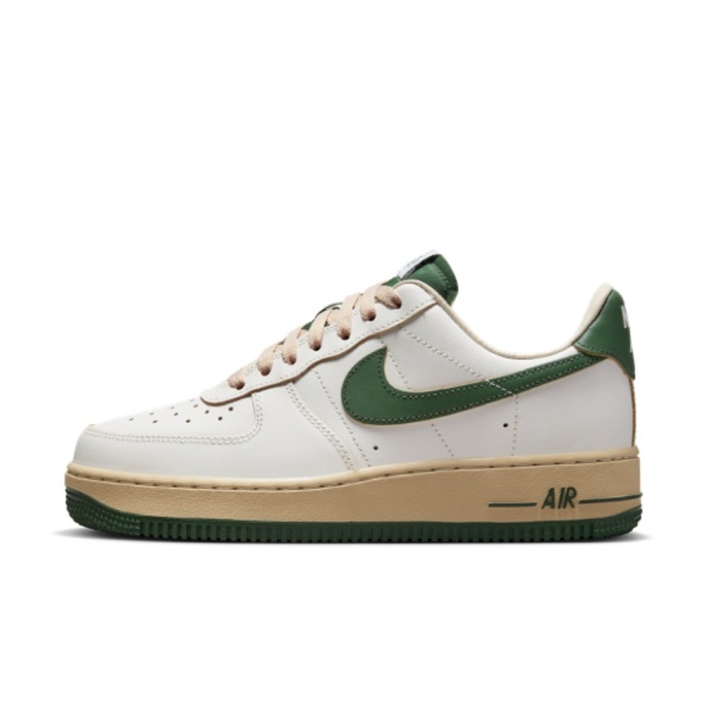 Nike Low-Top Sneaker White Green Tan Size 8